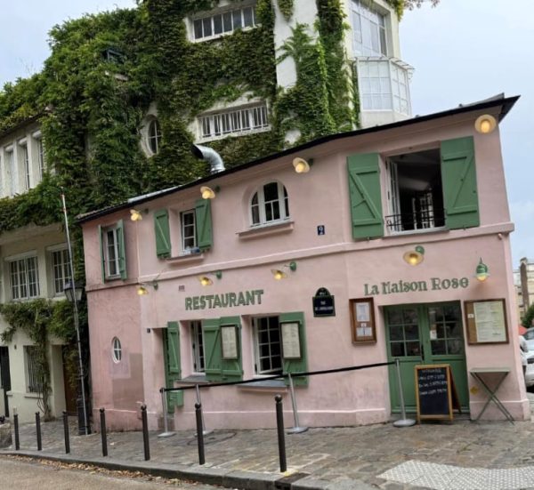 paris travel itinerary
